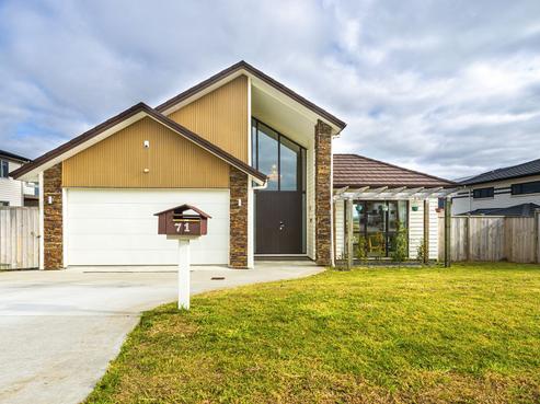 71 Eighth View Avenue, Beachlands