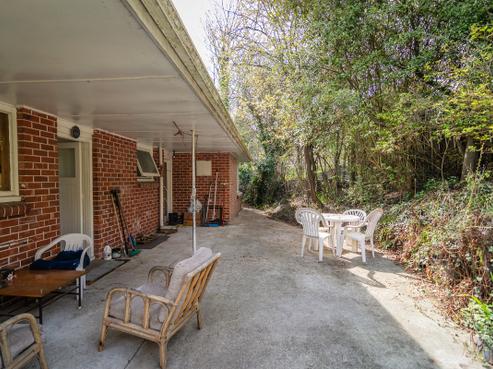 30 Hill View Crescent, Highfield