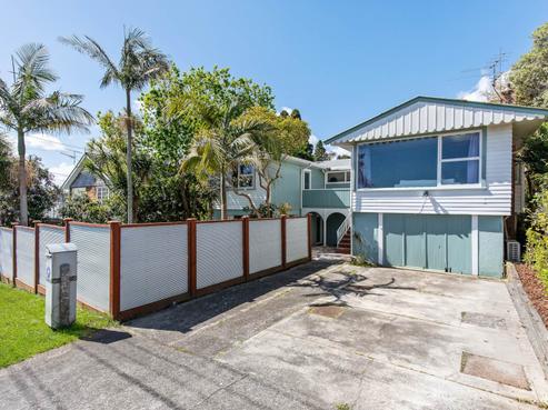 5 Lynn Road, Bayview