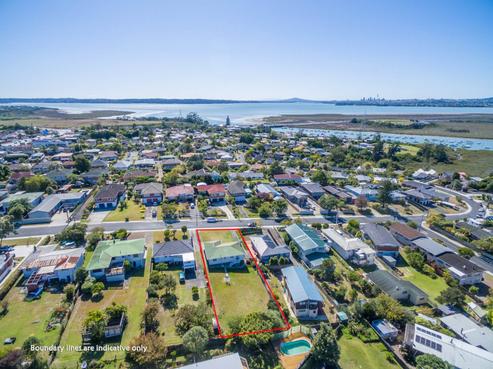11 Jaemont Avenue, Te Atatu South