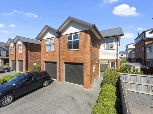 2 Chiefs Court, Hamilton East