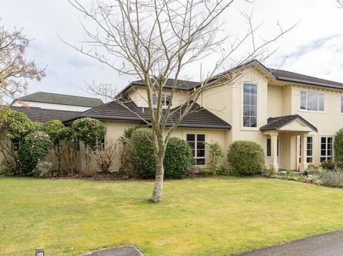 49 Montrose Crescent, Huntington