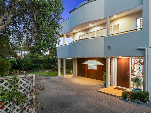 7/9 Curran Street, Herne Bay