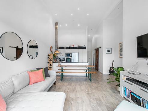 312/3 Morningside Drive, Morningside