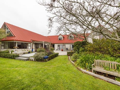 906 Reid Line East, Bunnythorpe