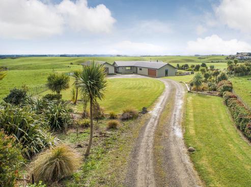16 Mount Stewart Halcombe Road, Sanson
