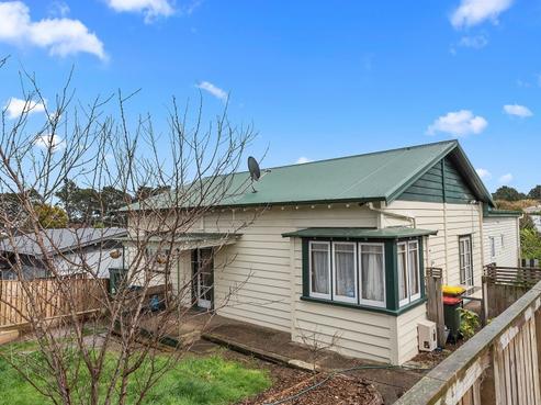 16 Huia Avenue, Forest Lake