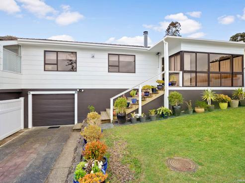9A Jenanne Place, Totara Vale