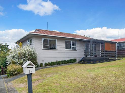 8A Glover Place, Onerahi
