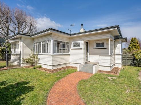 2 Washbourn Drive, Richmond