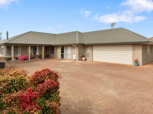 23 Carter Drive, Westbrook