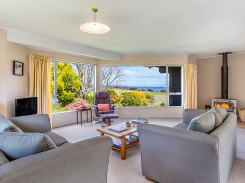 24 Taharepa Road, Hilltop