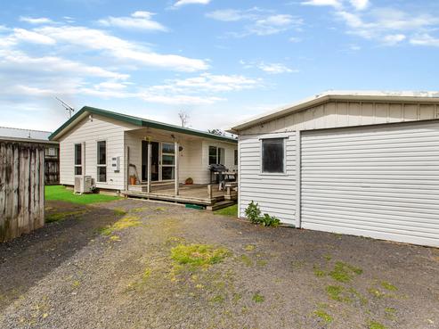 2/14 Graham Road, Conifer Grove