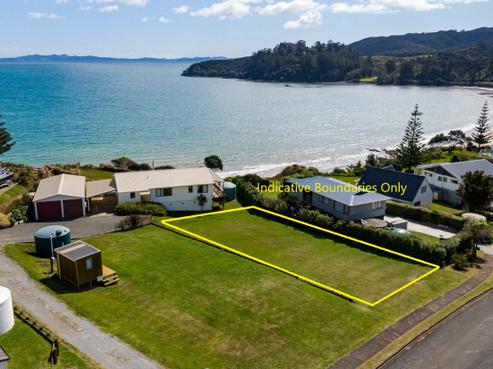 42 Peninsula Parade, Mangonui