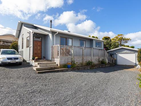 3 Brigitte View, Snells Beach