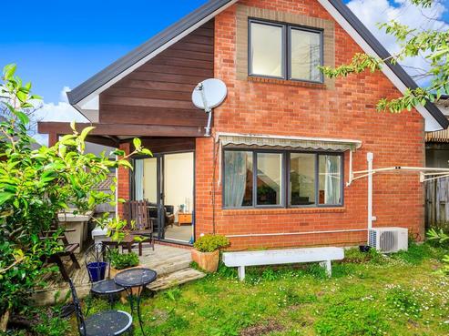 12/37 Fields Parade, Oteha