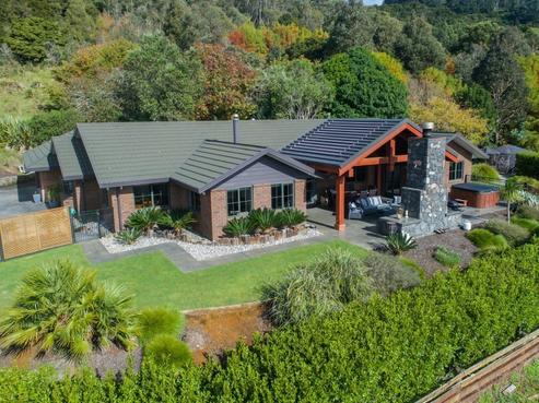 558 Crane Road, Kauri