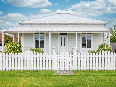 47 Regent Street, Martinborough