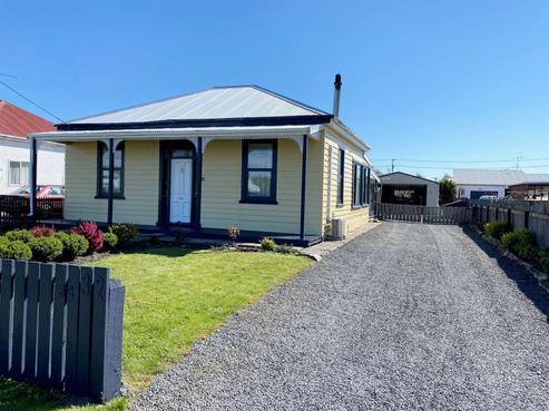 32 Stewart Street, Balclutha