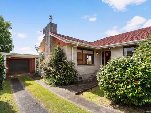 17 Maude Street, Riverhead