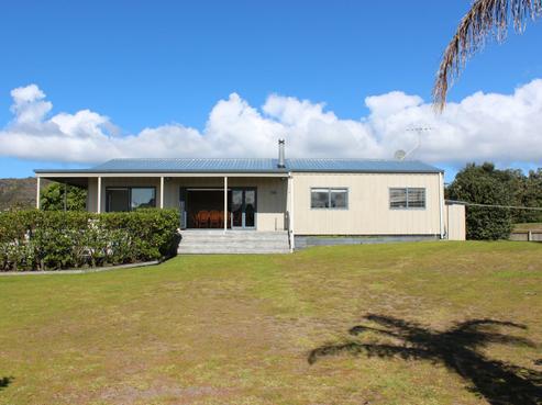 114 Ake Ake Avenue, Matarangi