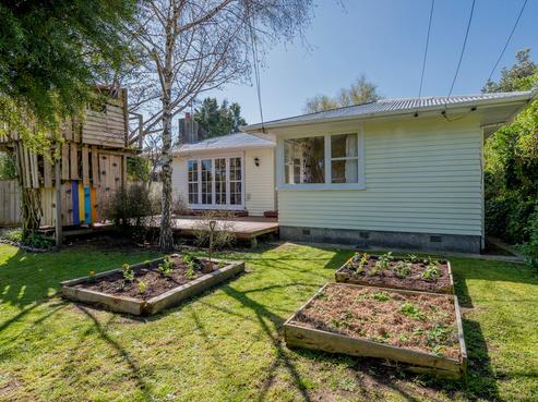 25 Titoki Road, Raumati Beach