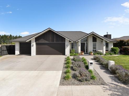 52 Helen June Avenue, Flagstaff