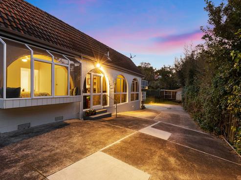 2/100 Stredwick Drive, Torbay
