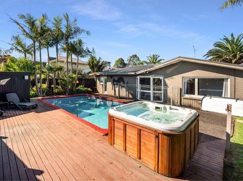 5 Cascades Road, Pakuranga Heights