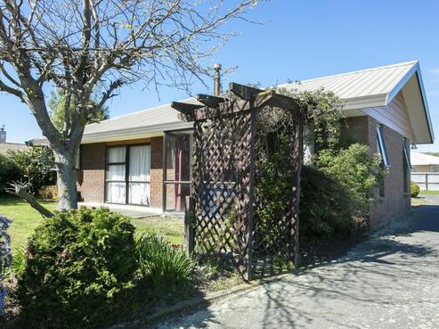 32 Russell Avenue, Allenton