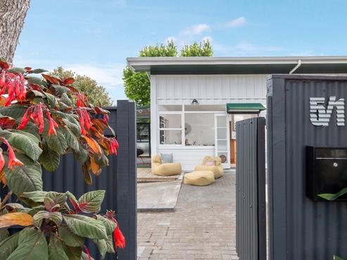 5/1 Saratoga Avenue, Herne Bay
