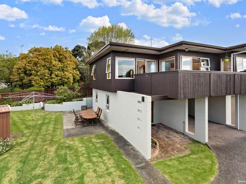 2/21 Redwing Street, Browns Bay