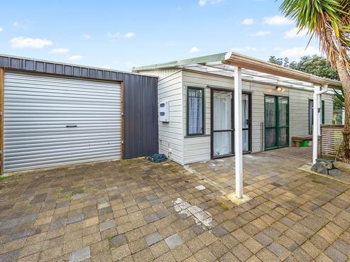 37A Porchester Road, Papakura