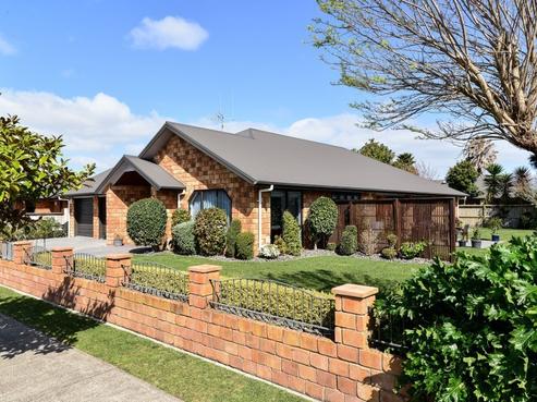 20 The Esplanade, Huntington