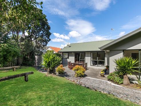 102A Kervil Avenue, Te Atatu Peninsula