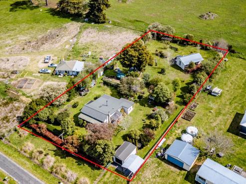 31 Lyall Street, Tikokino