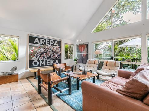 44 Bay Road, Ostend