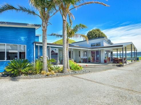 155 Newcastle Street, Mahia