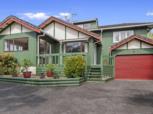 13 Chatham Avenue, Paremoremo