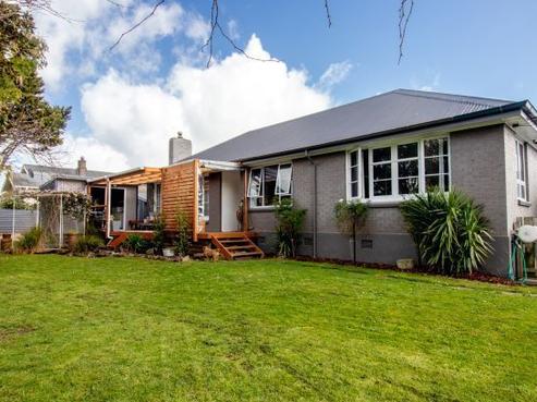 10 Bush Street, Paeroa