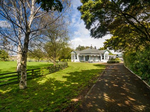 803 Roberts Line, Bunnythorpe