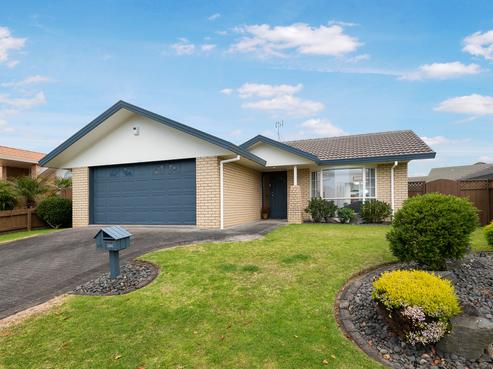 2/1 Ambleside Drive, Northpark
