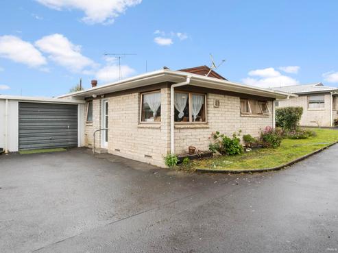 69F Queen Street, Pukekohe