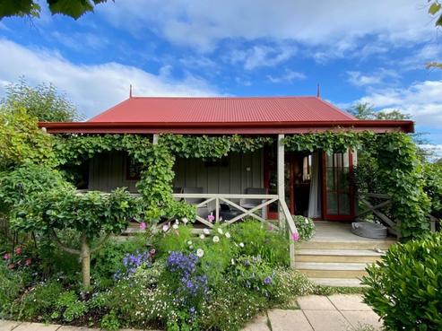 79 Reading Street, Greytown