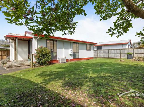 1/8 Cameron Place, Ranui
