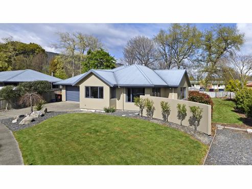 18 Heritage Crescent, Richmond
