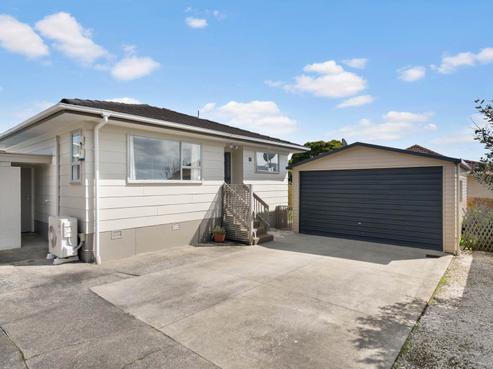 2/115 Pigeon Mountain Road, Half Moon Bay