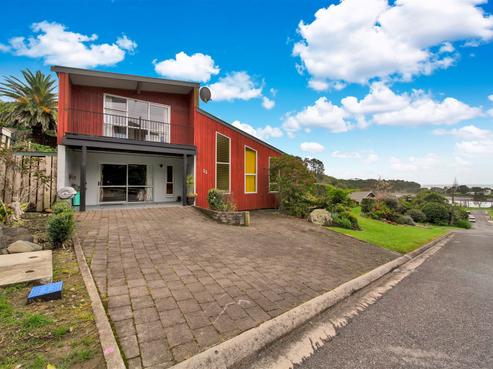 33 Whakapaki Street, Urenui