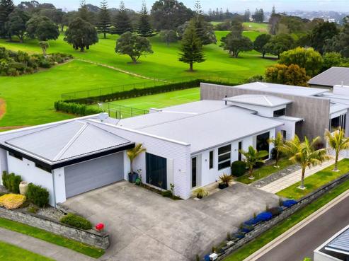 45 Links Drive, Waiwhakaiho