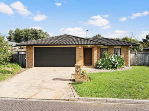 3 Halstead Place, Huntington Park
